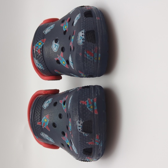 Crocs Rocket Classic Graphic Clog Shoes - C8 - Picture 8 of 11